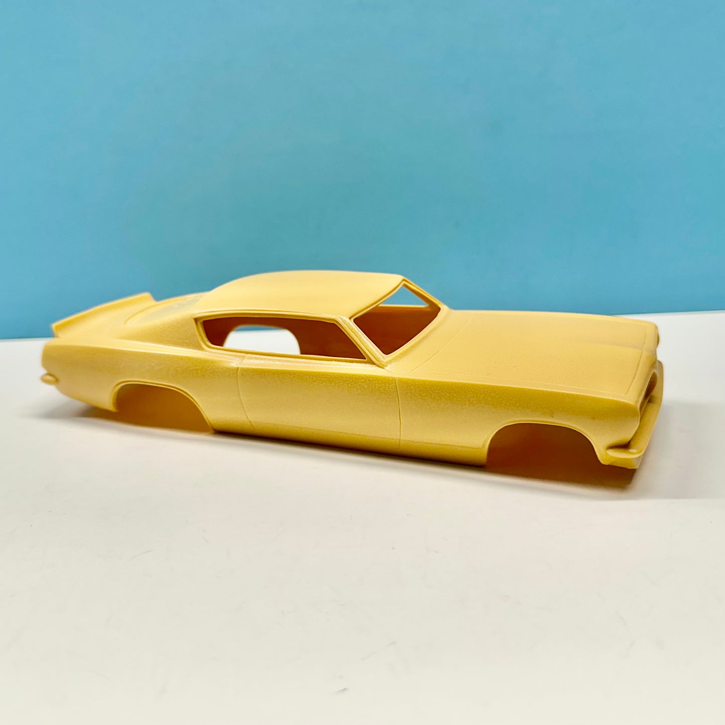 1960s Barracuda Funny Car Cast Resin Model Kit KED