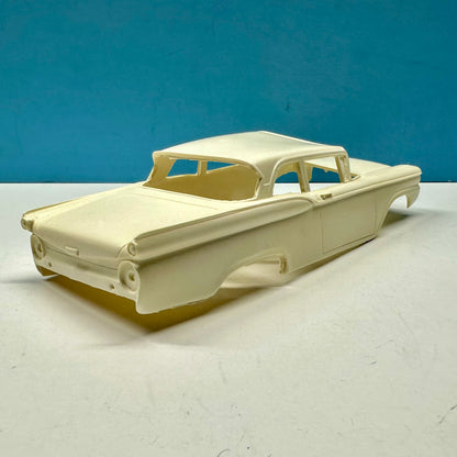 1959 Ford Custom 300 Business Sedan Cast Resin Model Kit KED