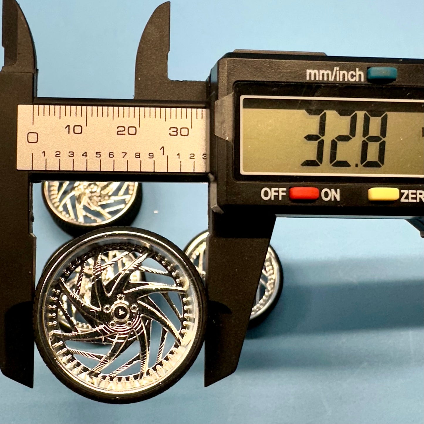 8 Custom Wheels Resin 1/24 1/25