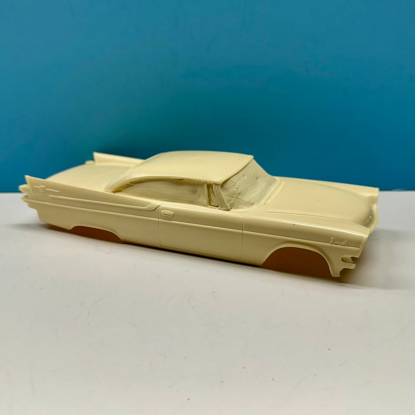 1957 Dodge 2 Door Hardtop Cast Resin Model Kit KED