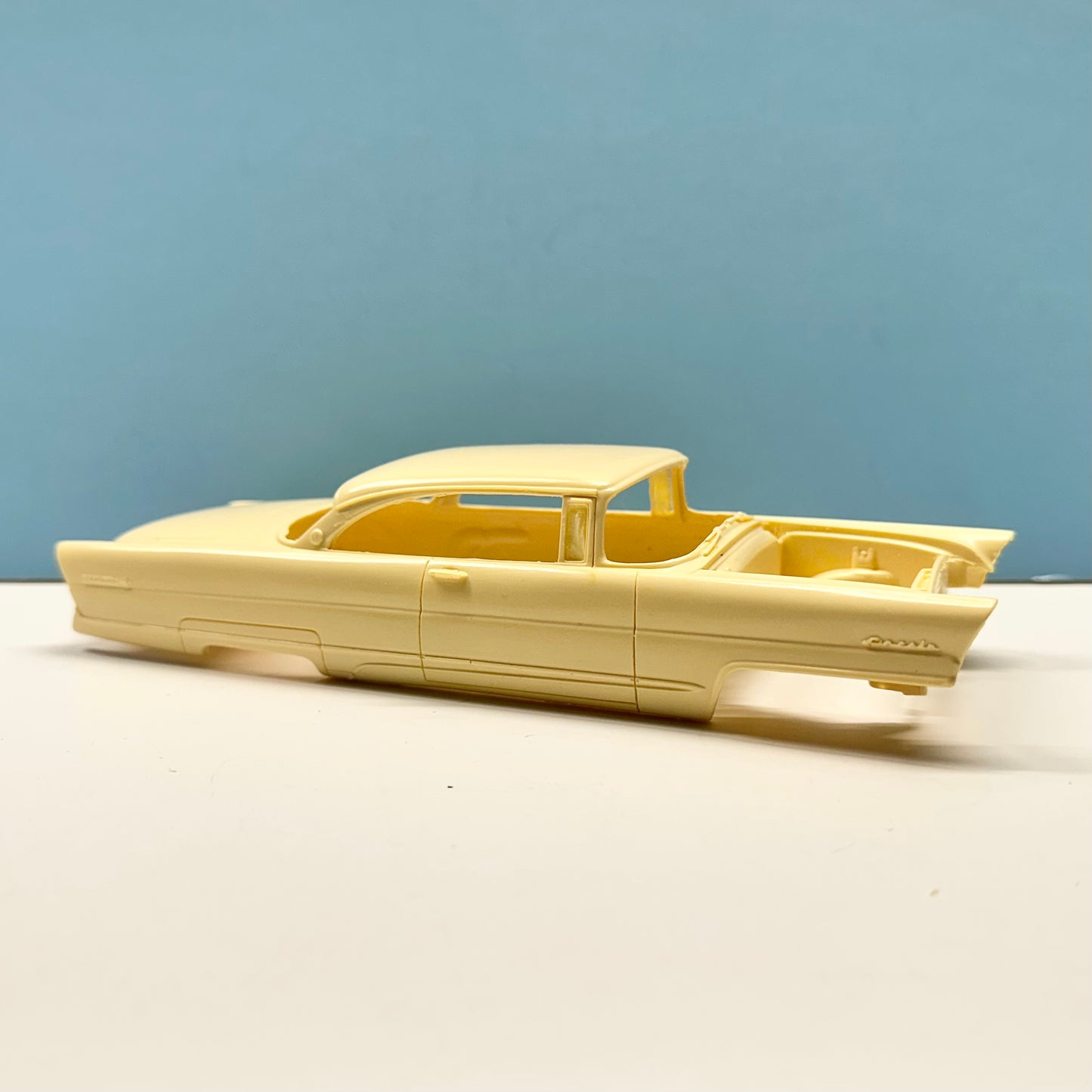 1956 Lincoln Premiere AAM Cast Resin Model Kit