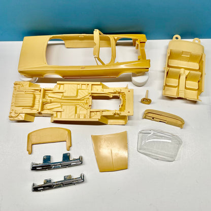 1963 Chrysler Convertible Pace Car Cast Resin Model Kit KED