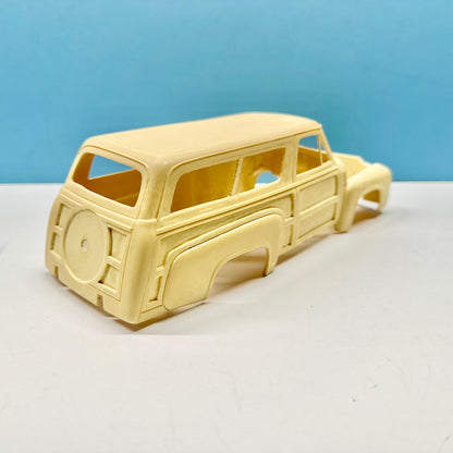 1950 Ford F1 Woody Van Cast Resin Model Kit KED