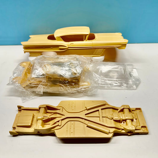 1958 Pontiac Hardtop Cast Resin Model Kit KED