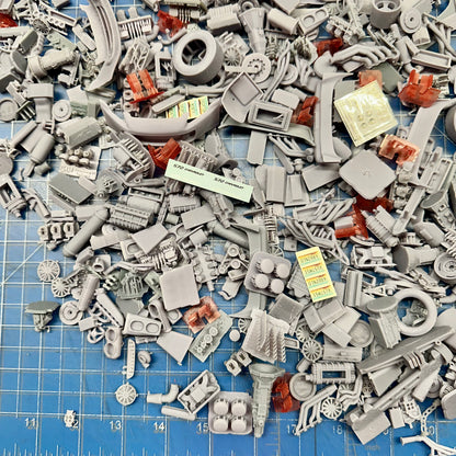 Garage Clutter - Parts for Diorama Display 1/24 1/25