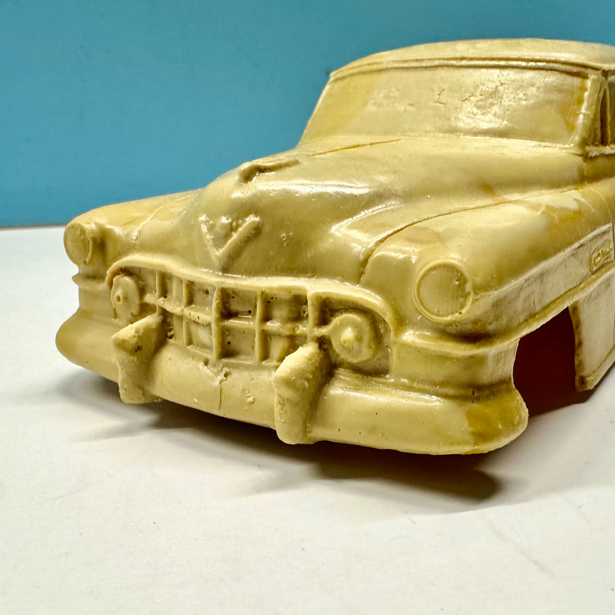 TKM 1950 Cadillac Limo Cast Resin Model Kit KED