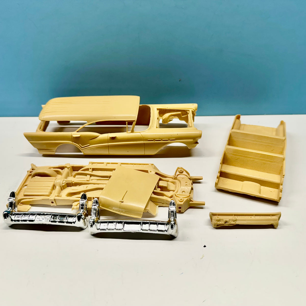 1957 Buick Century Caballero Station Wagon Cast Resin Model Kit KED