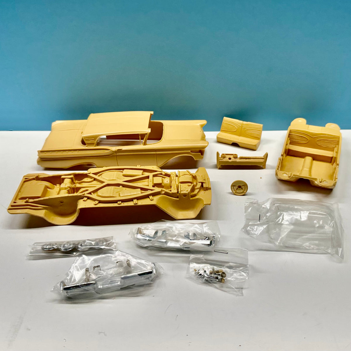 1957 Mercury Turnpike Cruiser (Modelhaus) Cast Resin Model Kit KED