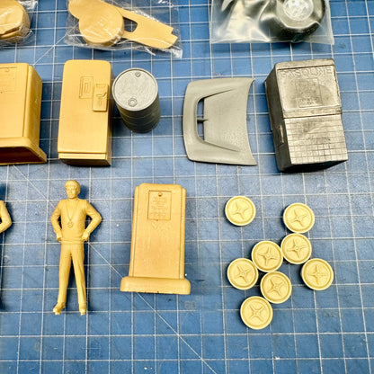 Lot of Resin Cast Items 1/24 1/25
