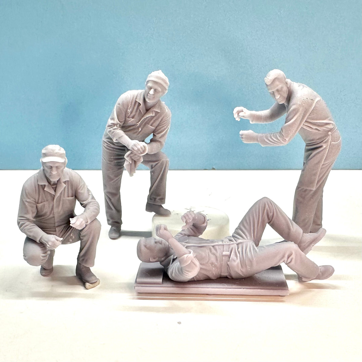 1940s Mechanic Figure Set for Display or Diorama 1/24 1/25