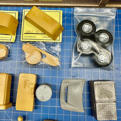 Lot of Resin Cast Items 1/24 1/25