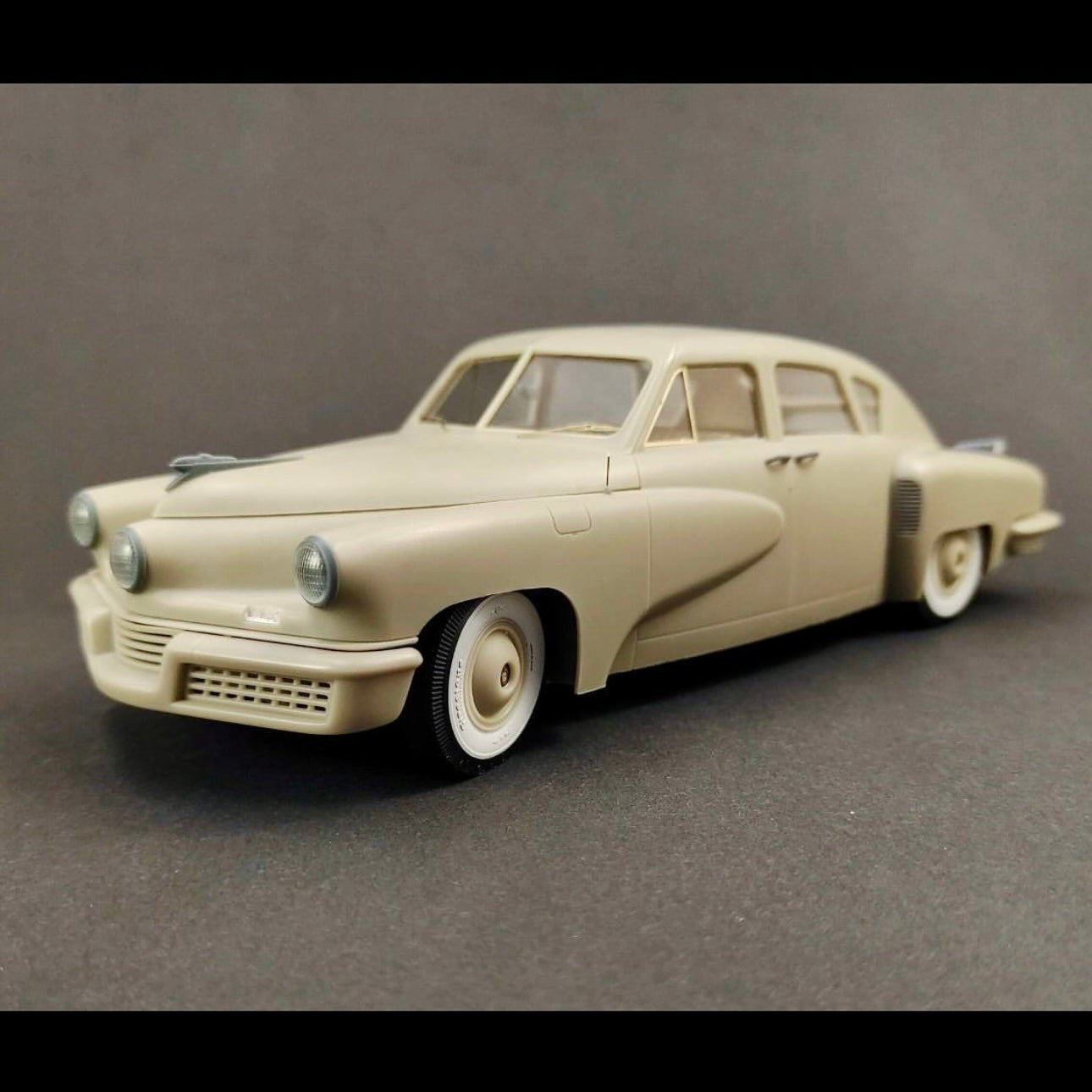 1948 Tucker Torpedo Resin Kit 1/25 by Red Wheel Models PREORDER