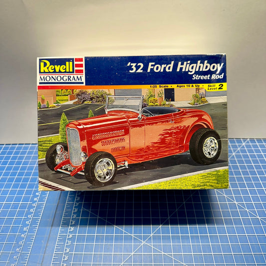 1932 Ford Highboy Street Rod - Revell Monogram