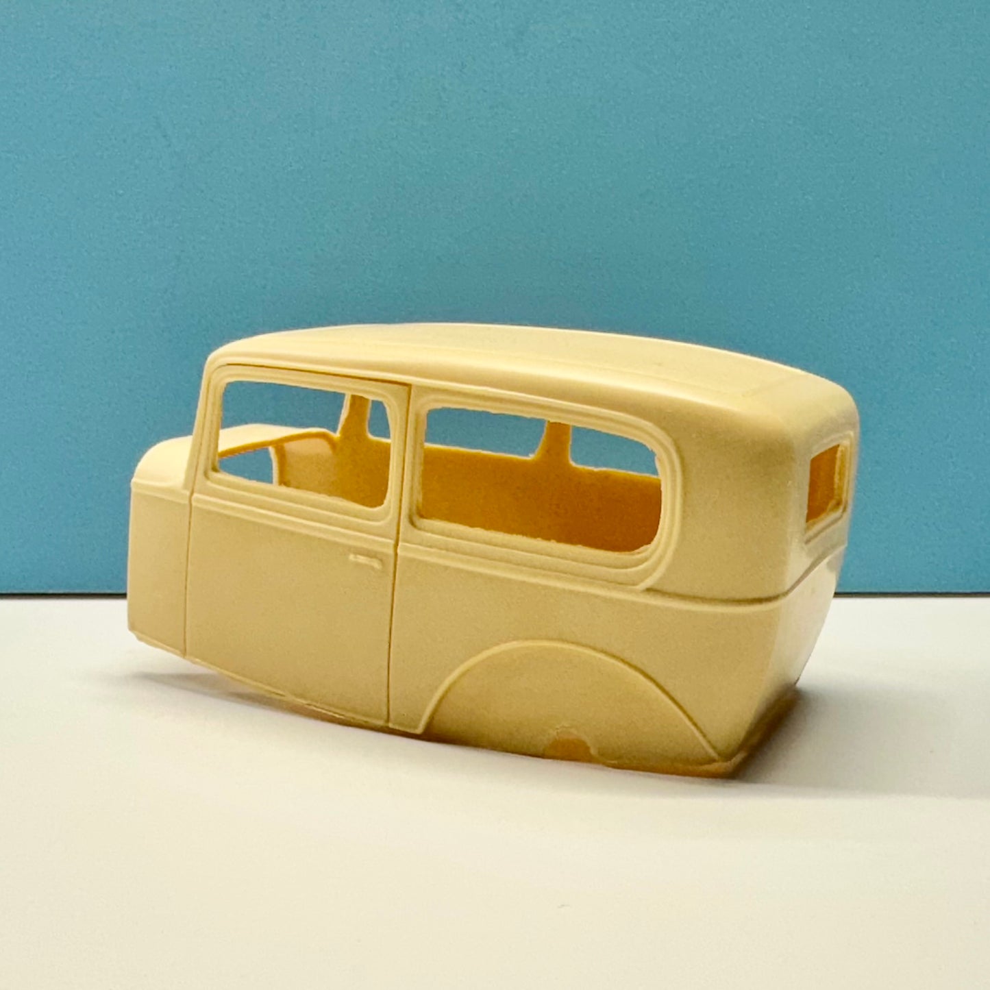 1932 Ford 2 Door Sedan Resin Cast Kit