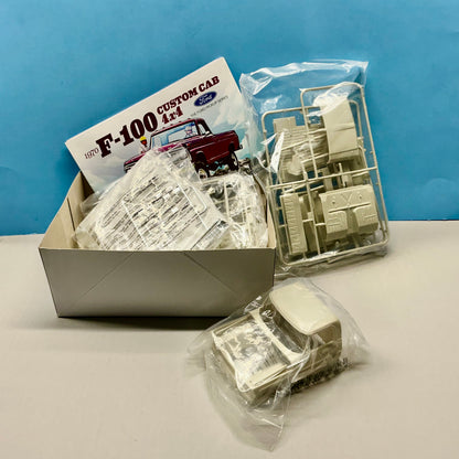 1970 Ford F100 Custom Cab 4x4 Pickup Truck by Moebius - 15 % OFF