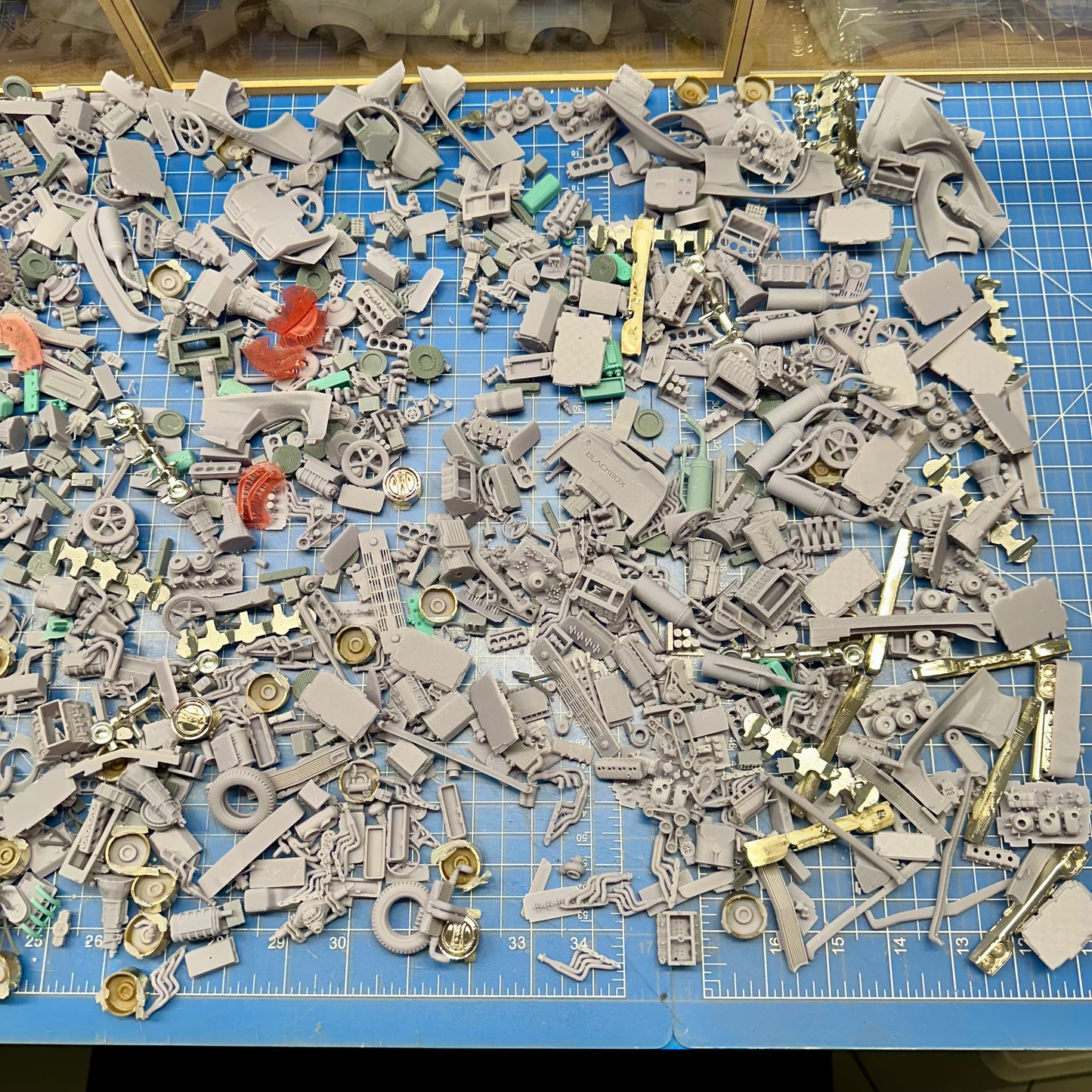 Garage Clutter - Parts for Diorama Display 1/24 1/25