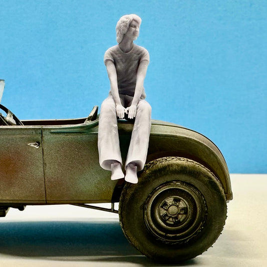 15. Sue Female Figure for Display or Diorama 1/24 1/25