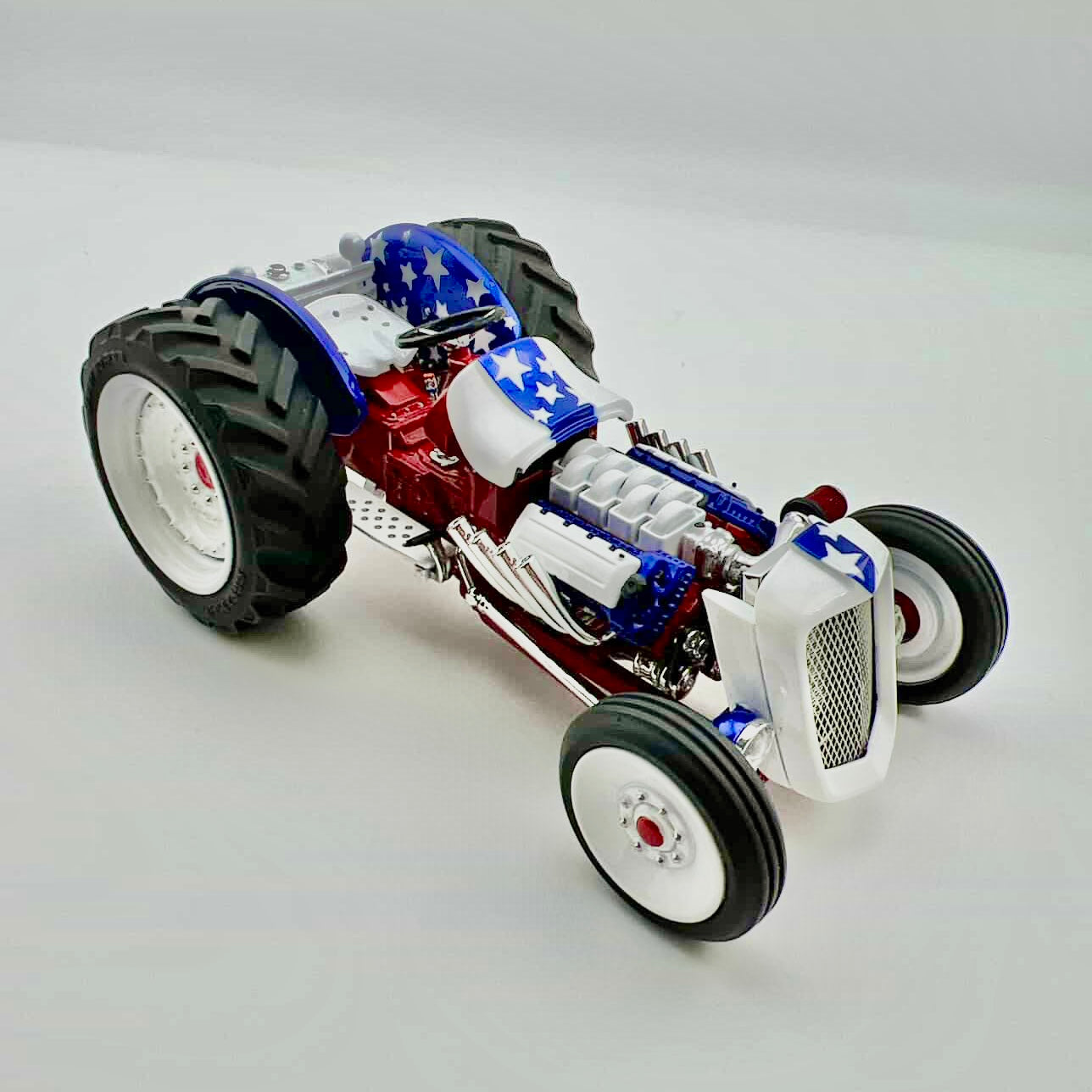 Custom Ford 8N Tractor Kit 1/25