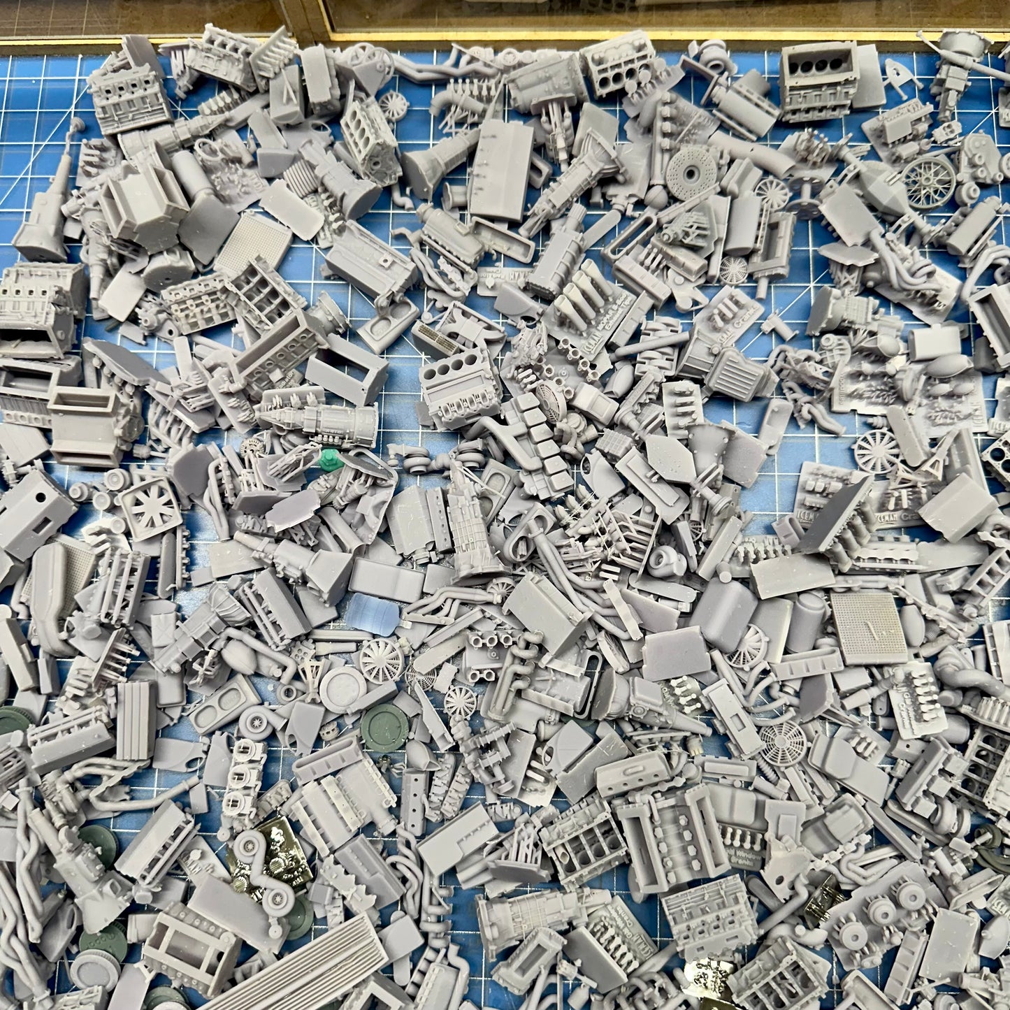 Garage Clutter - Parts for Diorama Display 1/24 1/25