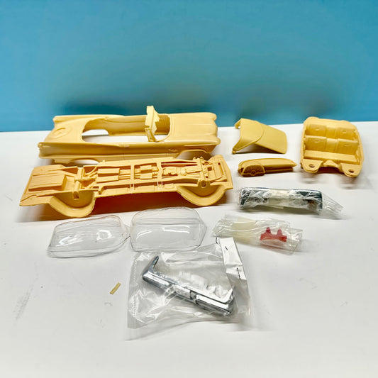 1957 Chrysler Imperial Convertible Cast Resin Model Kit KED