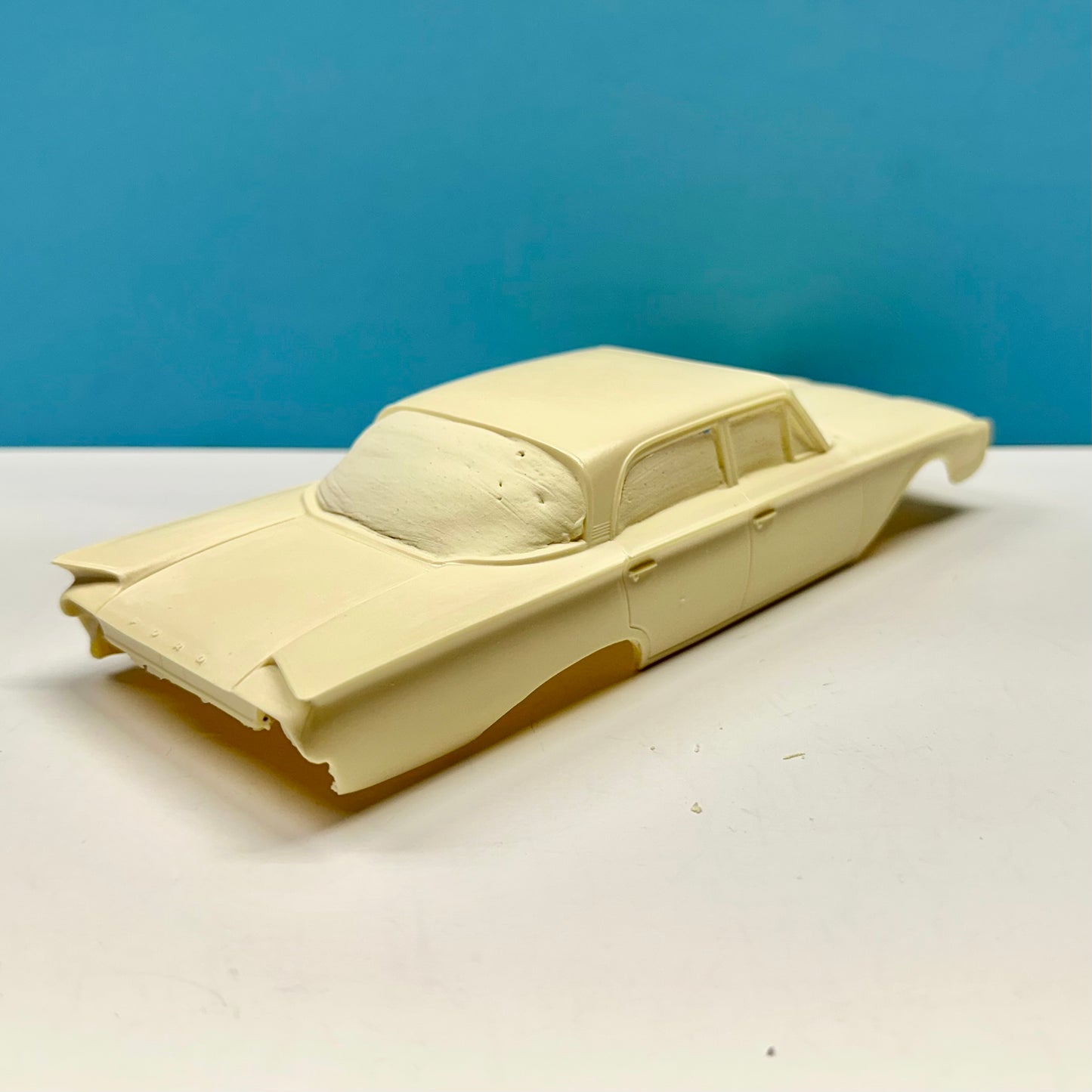 1960 Ford Sedan 4 Door Cast Resin Model Kit