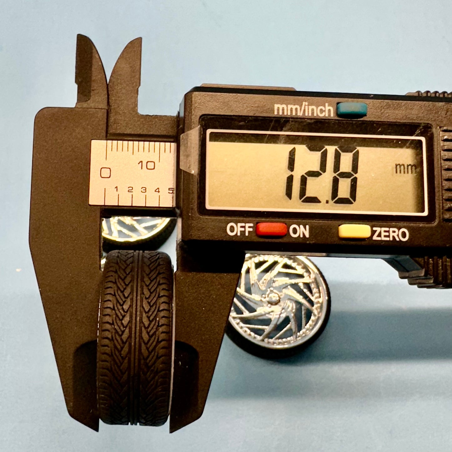 8 Custom Wheels Resin 1/24 1/25