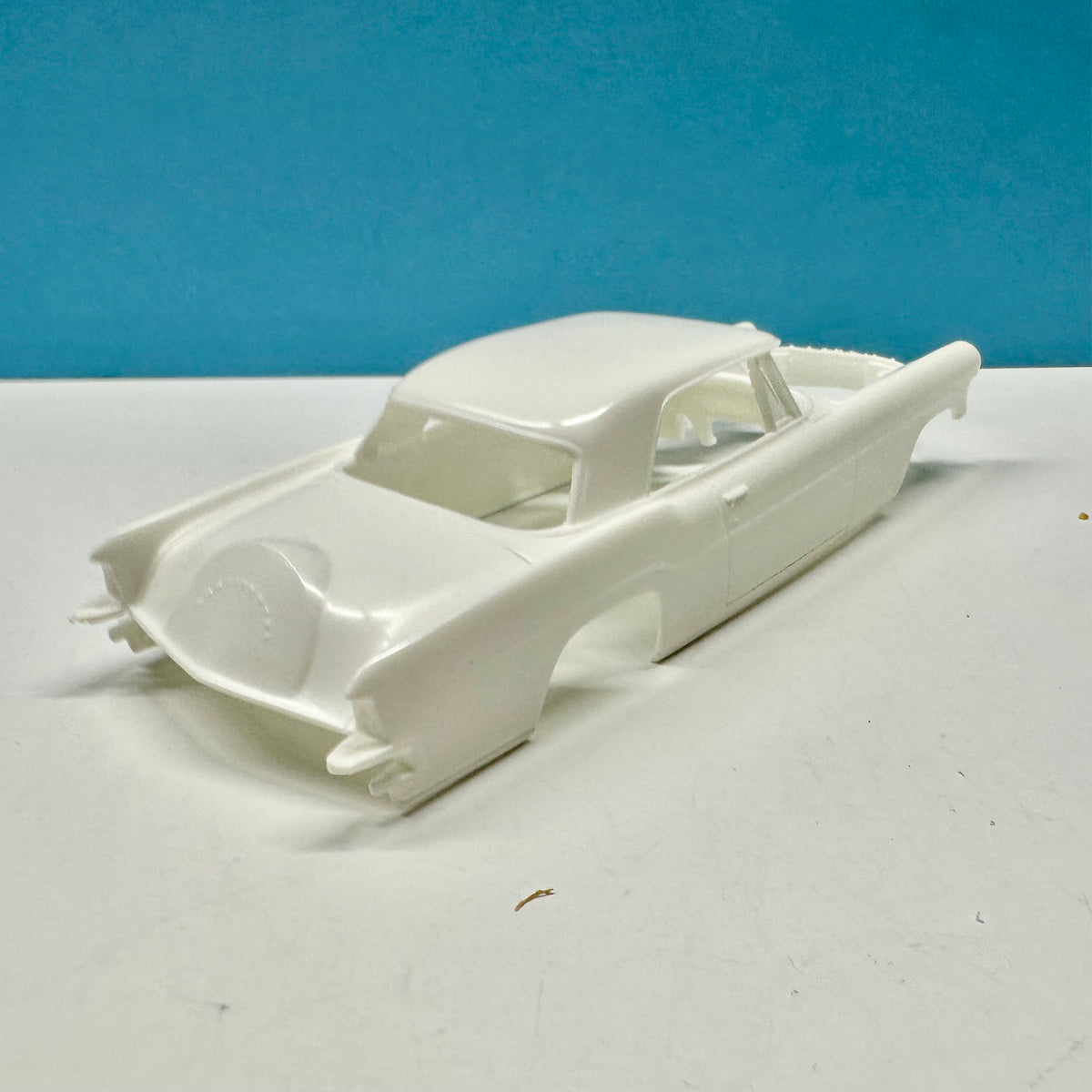 1955 Lincoln Mark II 1/32 Cast Resin Model Kit KED