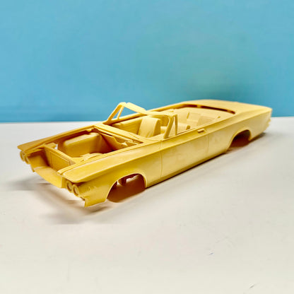1963 Chrysler Convertible Pace Car Cast Resin Model Kit KED