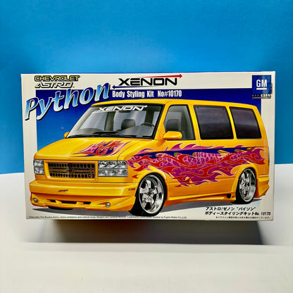 Chevy Astro Van Python Xenon by Fujimi