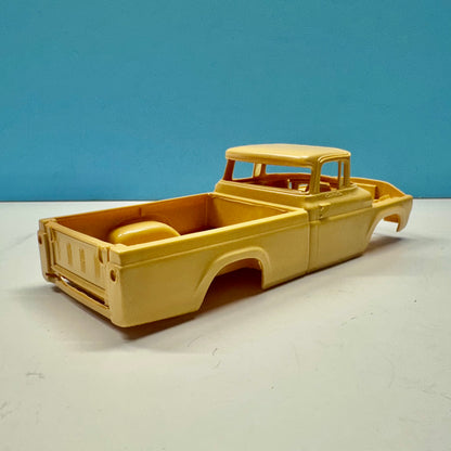 1960 Ford Pickup Truck Custom Cab Cast Resin Model Kit KED