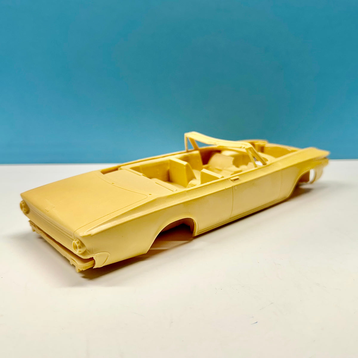 1963 Chrysler Convertible Pace Car Cast Resin Model Kit KED