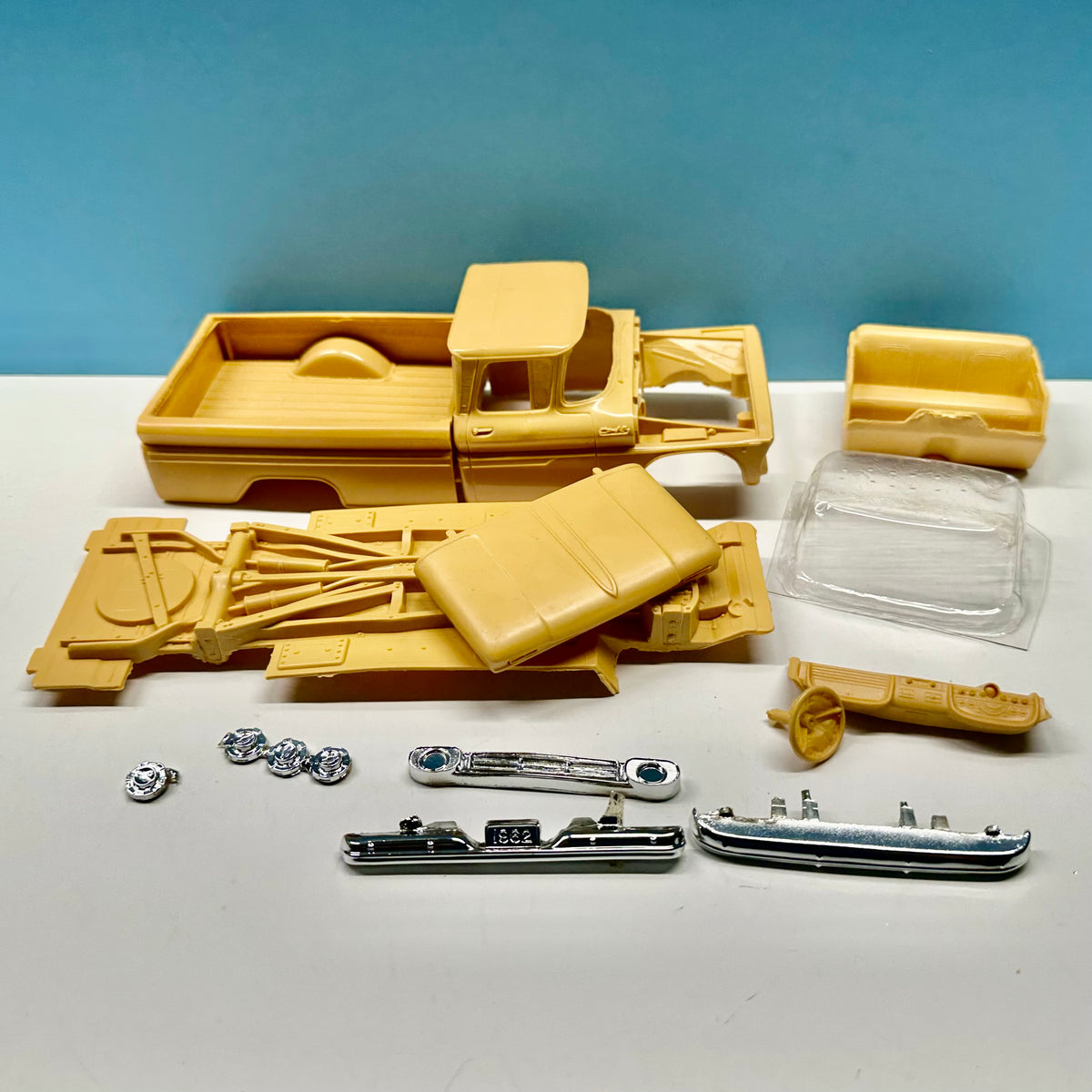 1962 Chevy Pickup Truck Cast Resin Model Kit KED