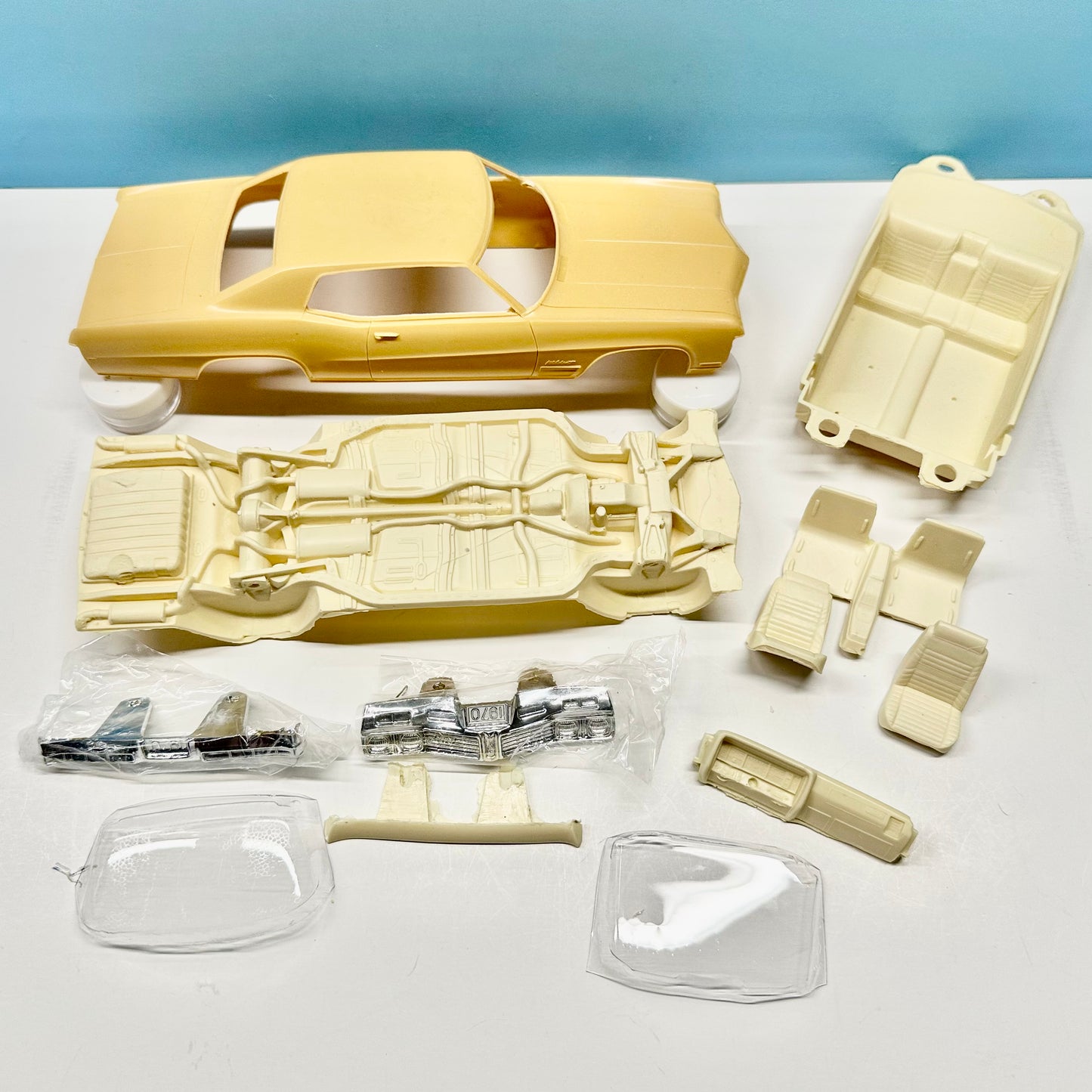 1970 Buick Wildcat Cast Resin Model Kit KED