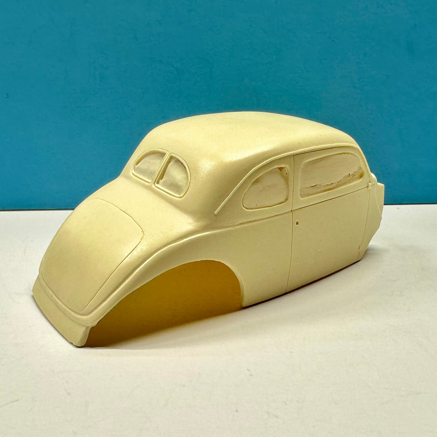 1937 Ford Club Coupe Cast Resin Model Kit