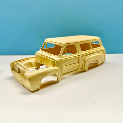 1950 Ford F1 Woody Van Cast Resin Model Kit KED