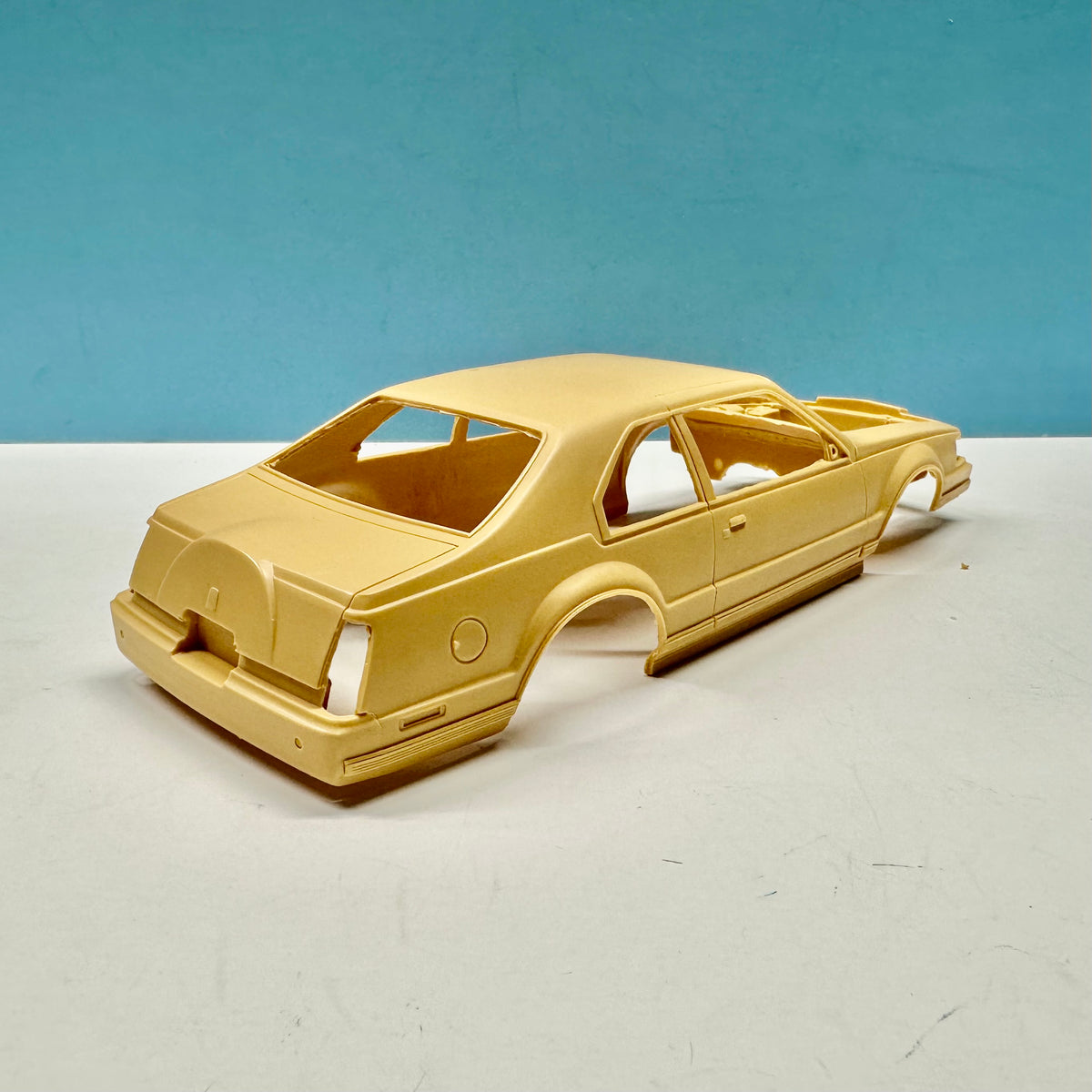 1990? Stock Lincoln Mark VII (non-pro street) Cast Resin Model Kit KED