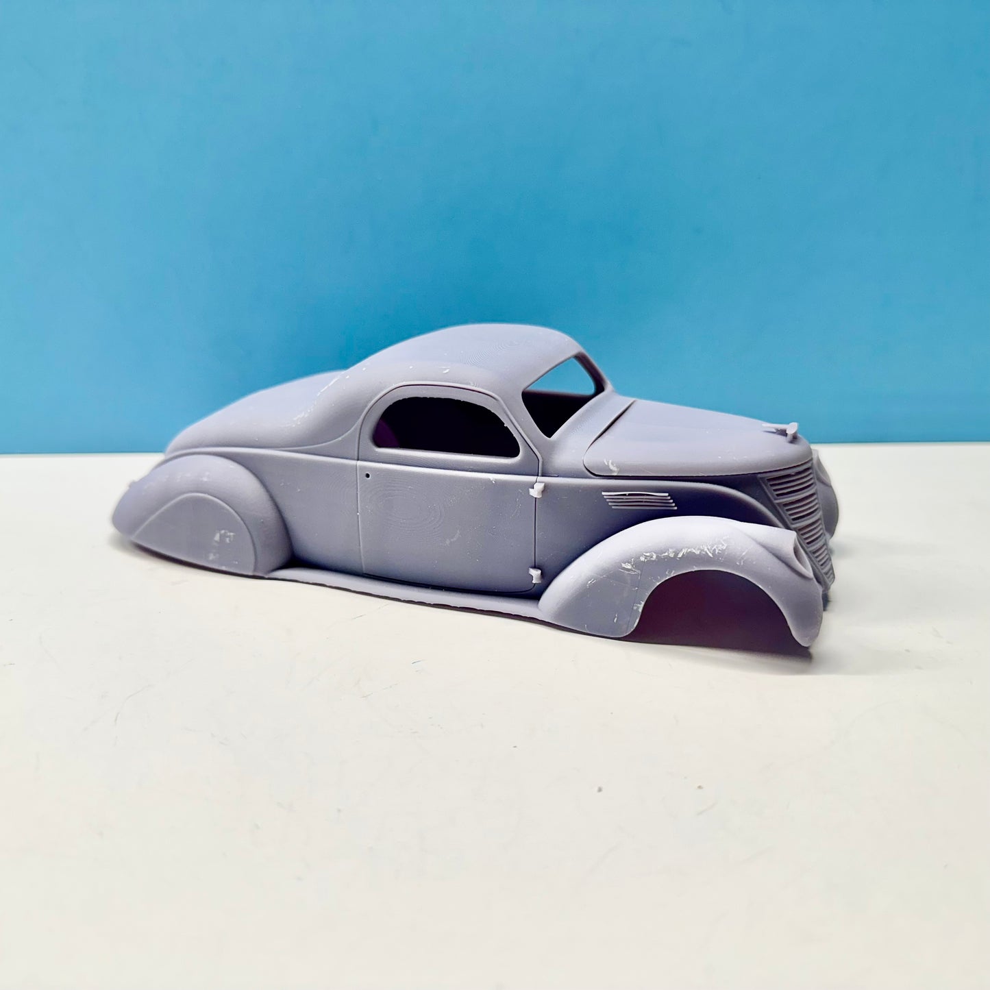 #3 1937 Lincoln Zephyr Body Only (Defective) 1/25