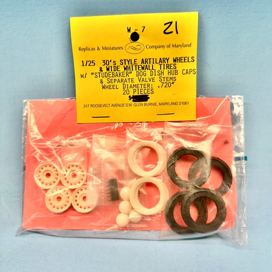 21 RMCM 1930s Artillery Wheels with whitewall tires 1/25