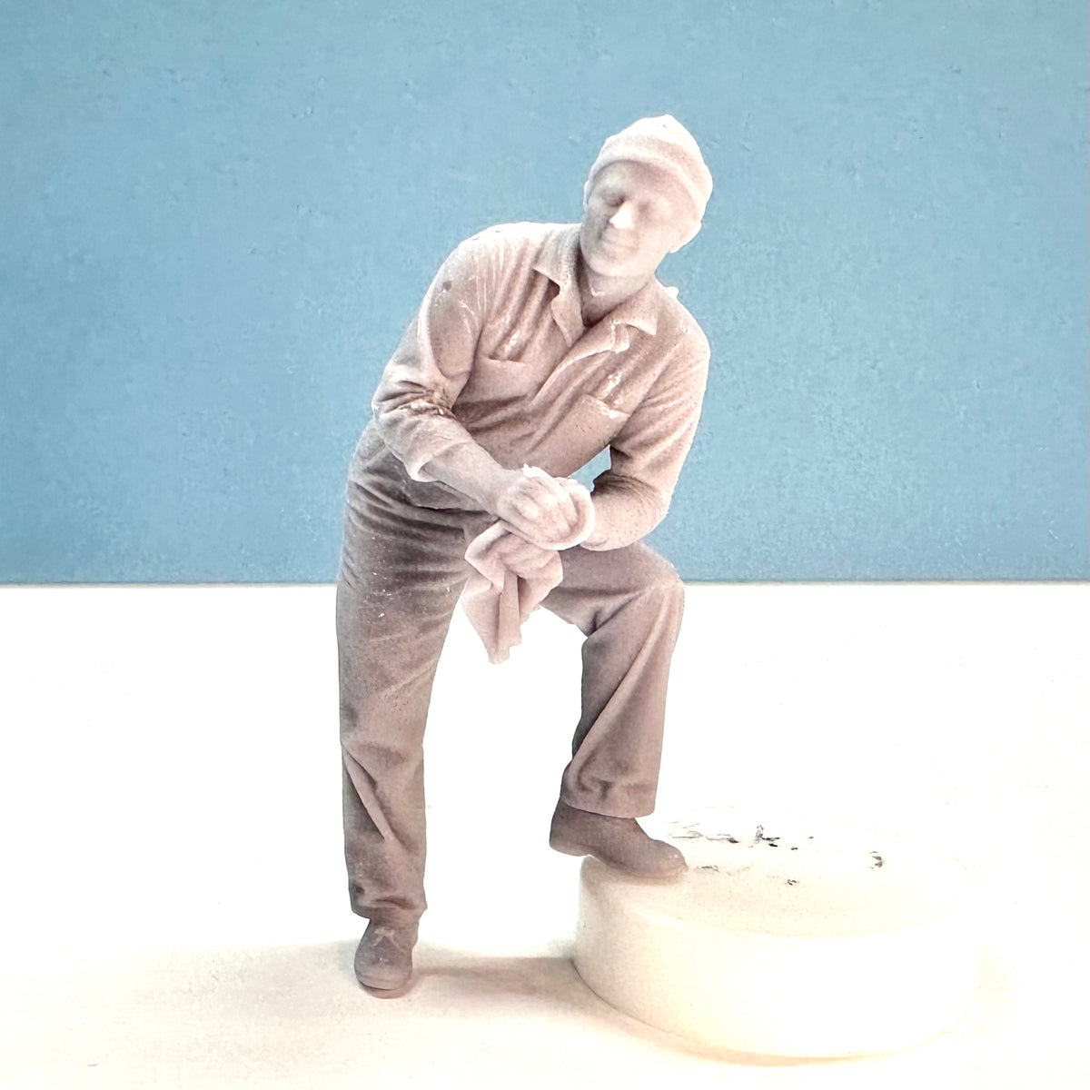 1940s Mechanic Figure Set for Display or Diorama 1/24 1/25