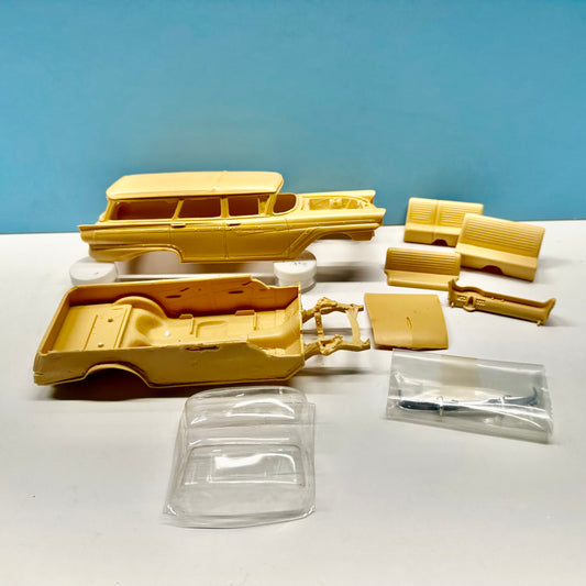 1957 Ford Country Squire Station Wagon Cast Resin Model Kit KED