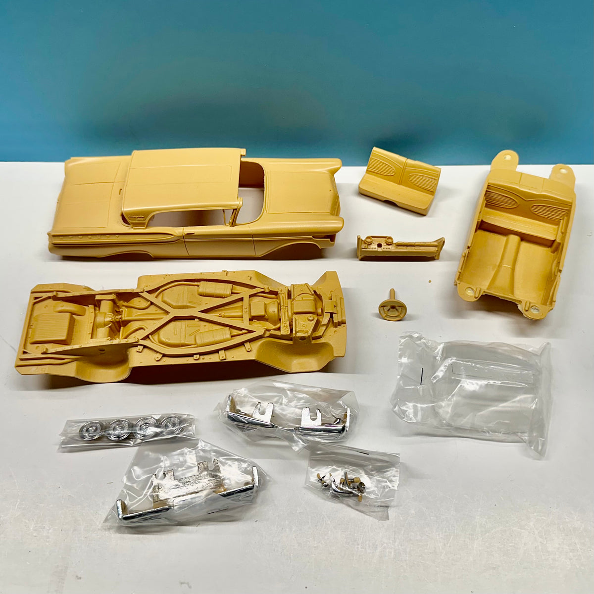 1957 Mercury Turnpike Cruiser (Modelhaus) Cast Resin Model Kit KED
