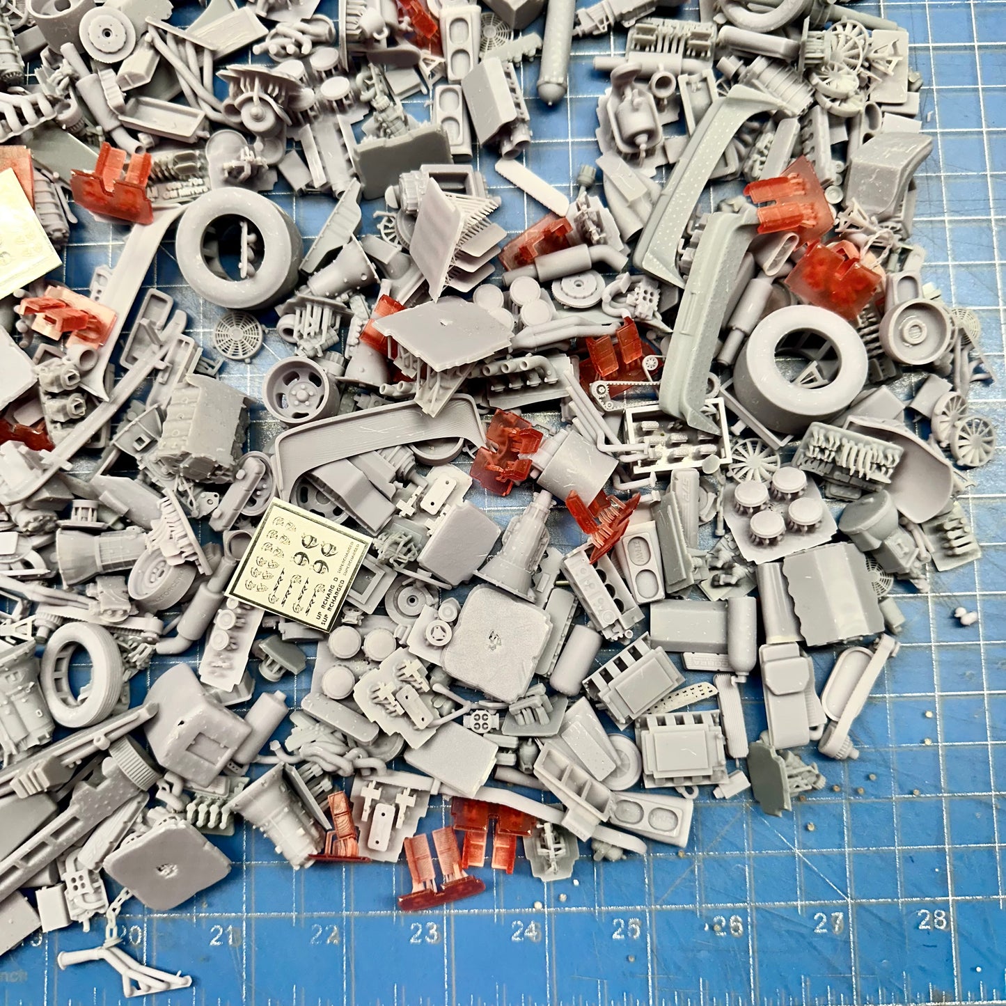 Garage Clutter - Parts for Diorama Display 1/24 1/25