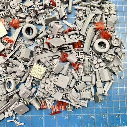 Garage Clutter - Parts for Diorama Display 1/24 1/25