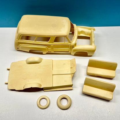 1950 Ford F1 Woody Van Cast Resin Model Kit KED