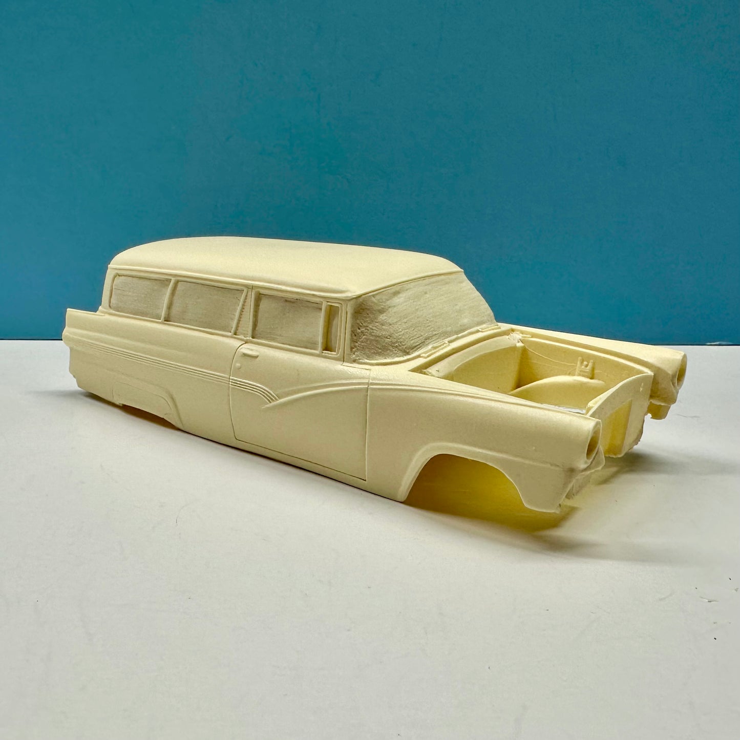 1956 Ford Parklane Station Wagon Cast Resin Model Kit KED