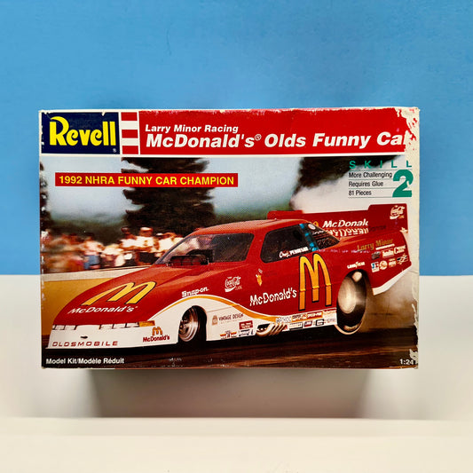 Revell Larry Minor Racing McDonalds Olds Funny Car 1/25