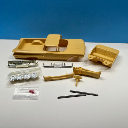 Resin 1960 Chevrolet Chevy El Camino by Modelhaus 1/25