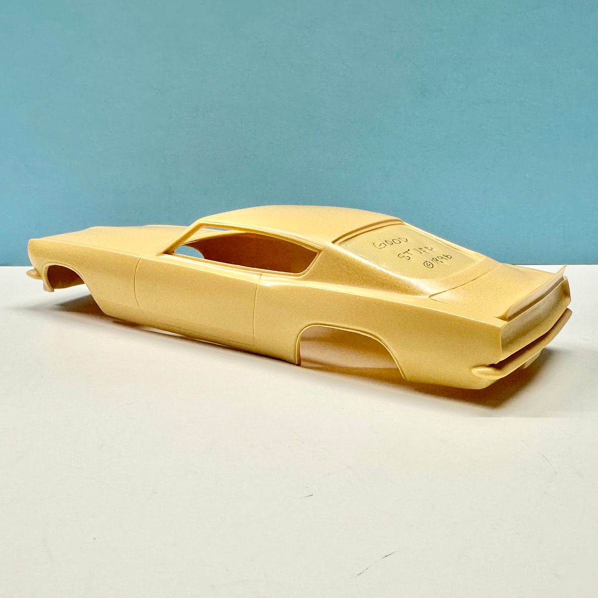 1960s Barracuda Funny Car Cast Resin Model Kit KED