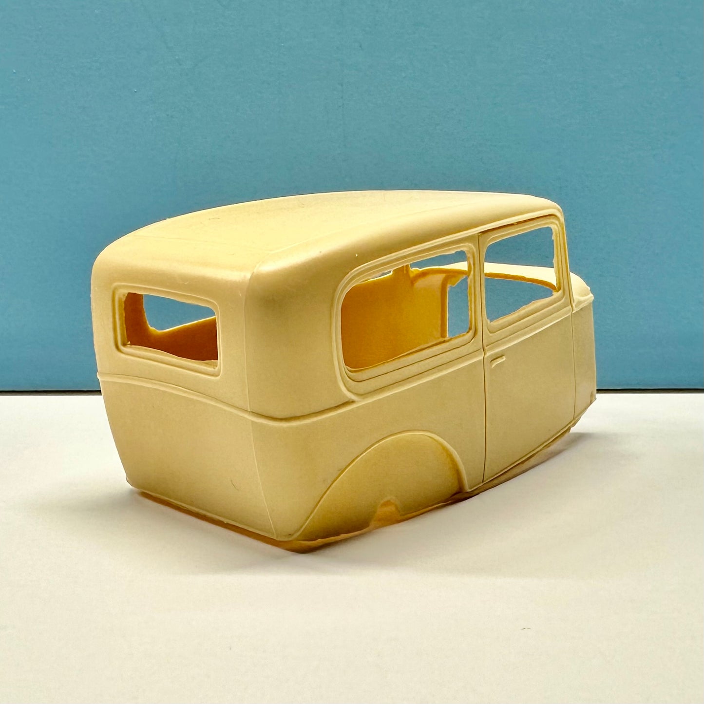 1932 Ford 2 Door Sedan Resin Cast Kit