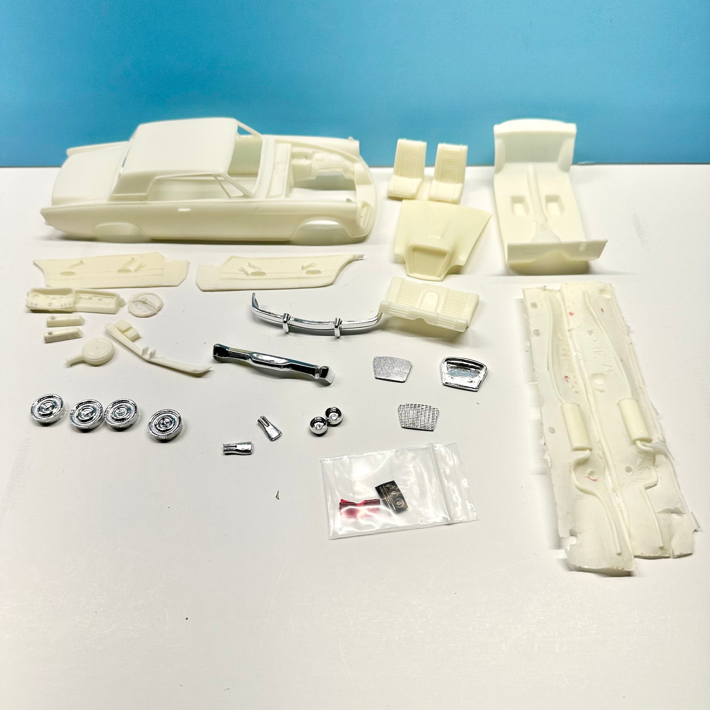 1962 Studebaker Hawk Missing Link Cast Resin Model Kit